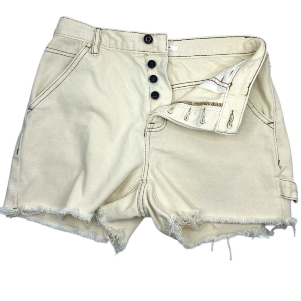 PacSun High Rise Utility Shorts Raw Hem Cream Denim Women’s Size 28 (size 6)
